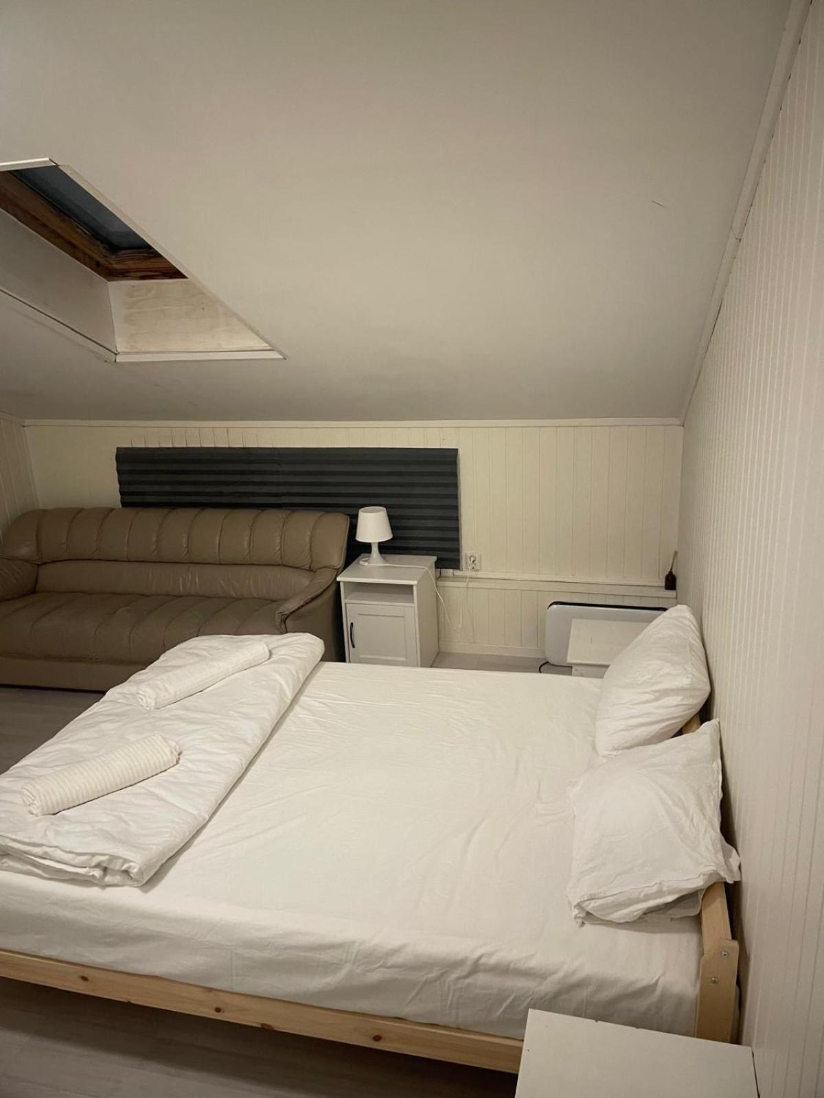 One Bedroom Apartment Kjeller Lillestrom -2Mins From Oslomet -Tc Esterno foto